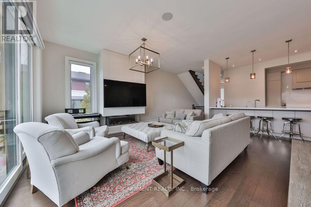 16 - 10 Maple Grove Drive, Oakville, Ontario  L6J 0E1 - Photo 9 - W13722284