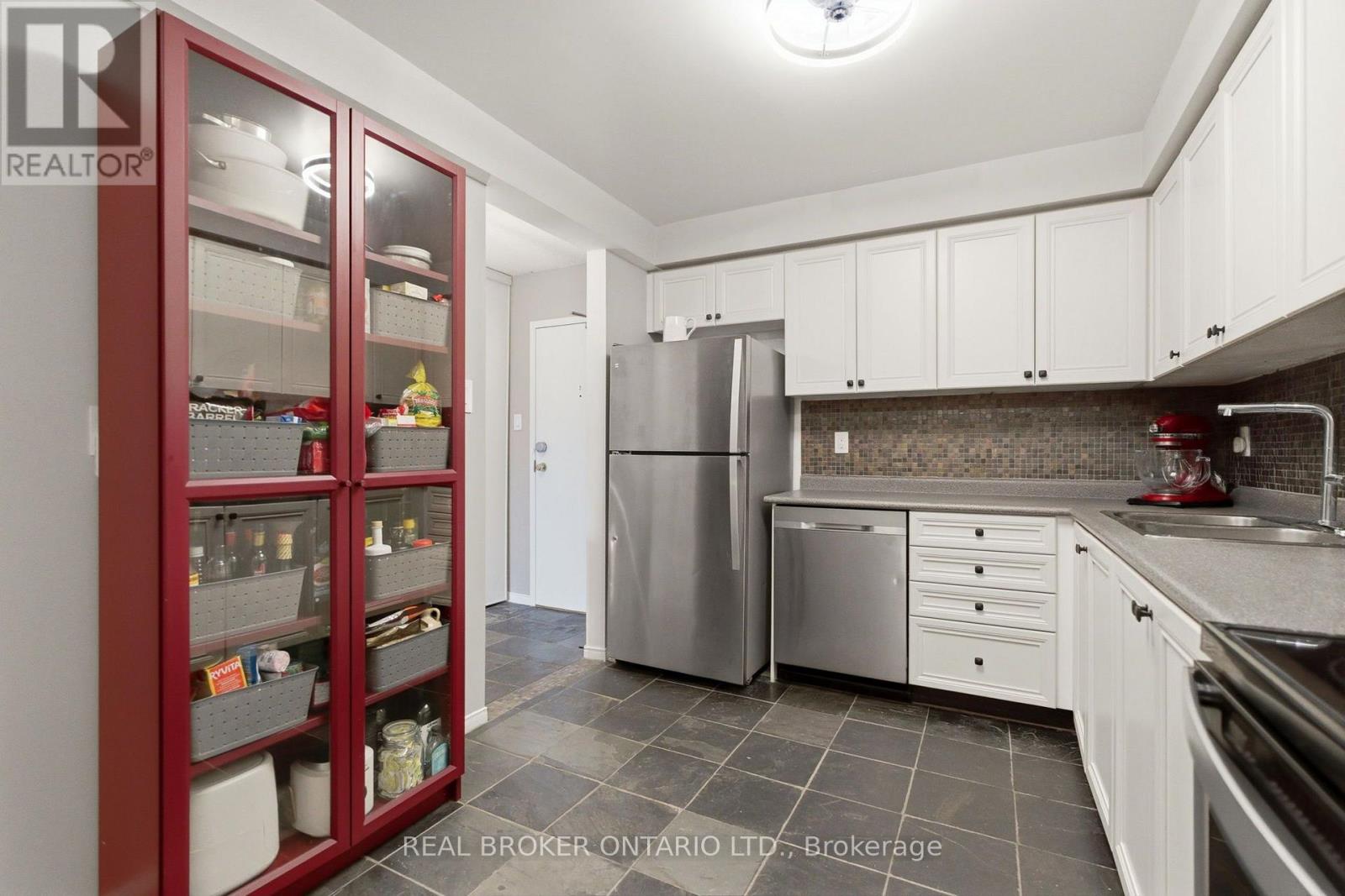302c - 211 Forum Drive, Mississauga, Ontario  L4Z 4C1 - Photo 11 - W13722294