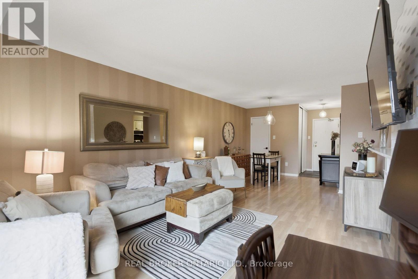 302c - 211 Forum Drive, Mississauga, Ontario  L4Z 4C1 - Photo 8 - W13722294