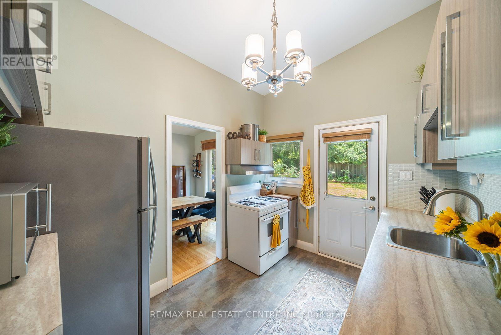 14 Lawrence Crescent, Brampton, Ontario  L6W 2P3 - Photo 14 - W13722338