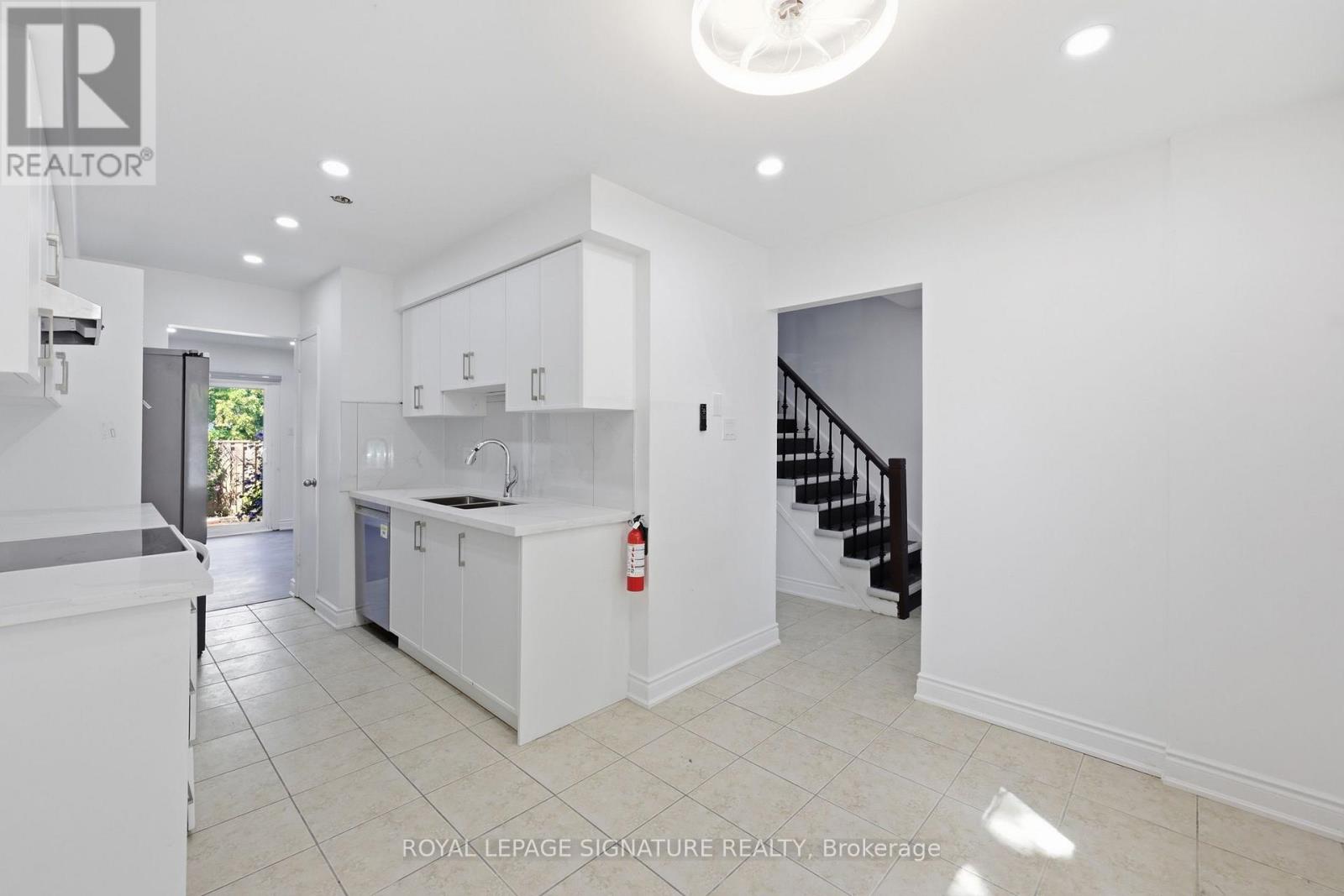 94 - 1020 Central Park Drive, Brampton, Ontario  L6S 3J5 - Photo 8 - W13722342