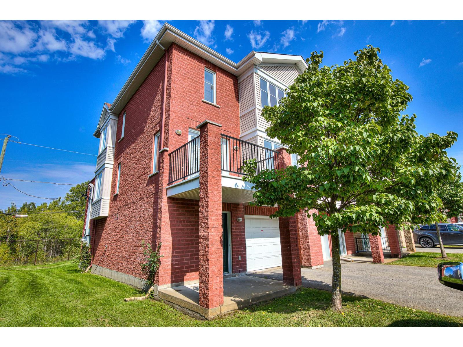 7578Z Boul. des Laurentides Laval (Auteuil) Quebec Canada H7H1V8 2