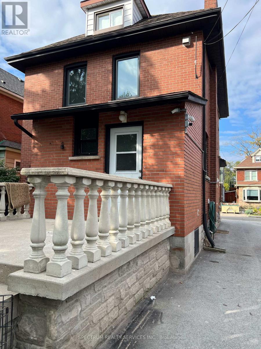 161 Rothsay Avenue, Hamilton, Ontario  L8M 3G5 - Photo 1 - X13722134