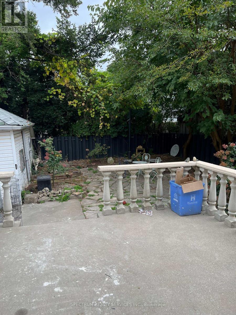 161 Rothsay Avenue, Hamilton, Ontario  L8M 3G5 - Photo 12 - X13722134