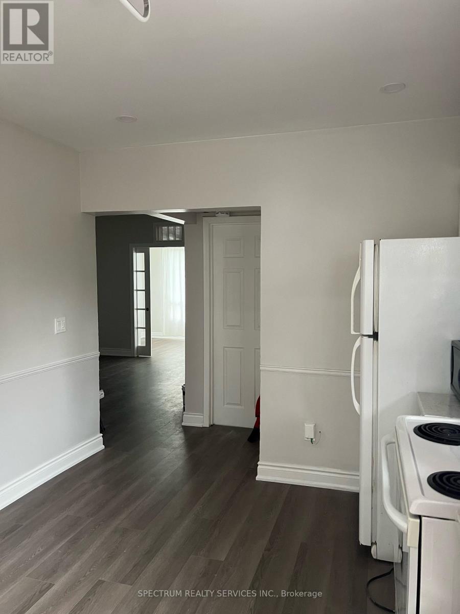 161 Rothsay Avenue, Hamilton, Ontario  L8M 3G5 - Photo 7 - X13722134