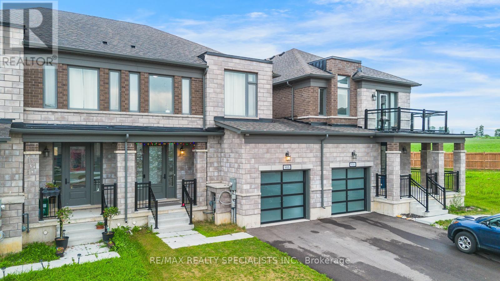 908 SOBESKI AVENUE, Woodstock, Ontario