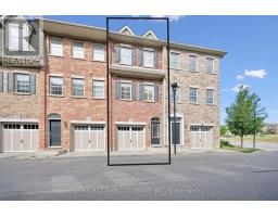 4 CHELTENHAM MEWS, Kitchener, Ontario