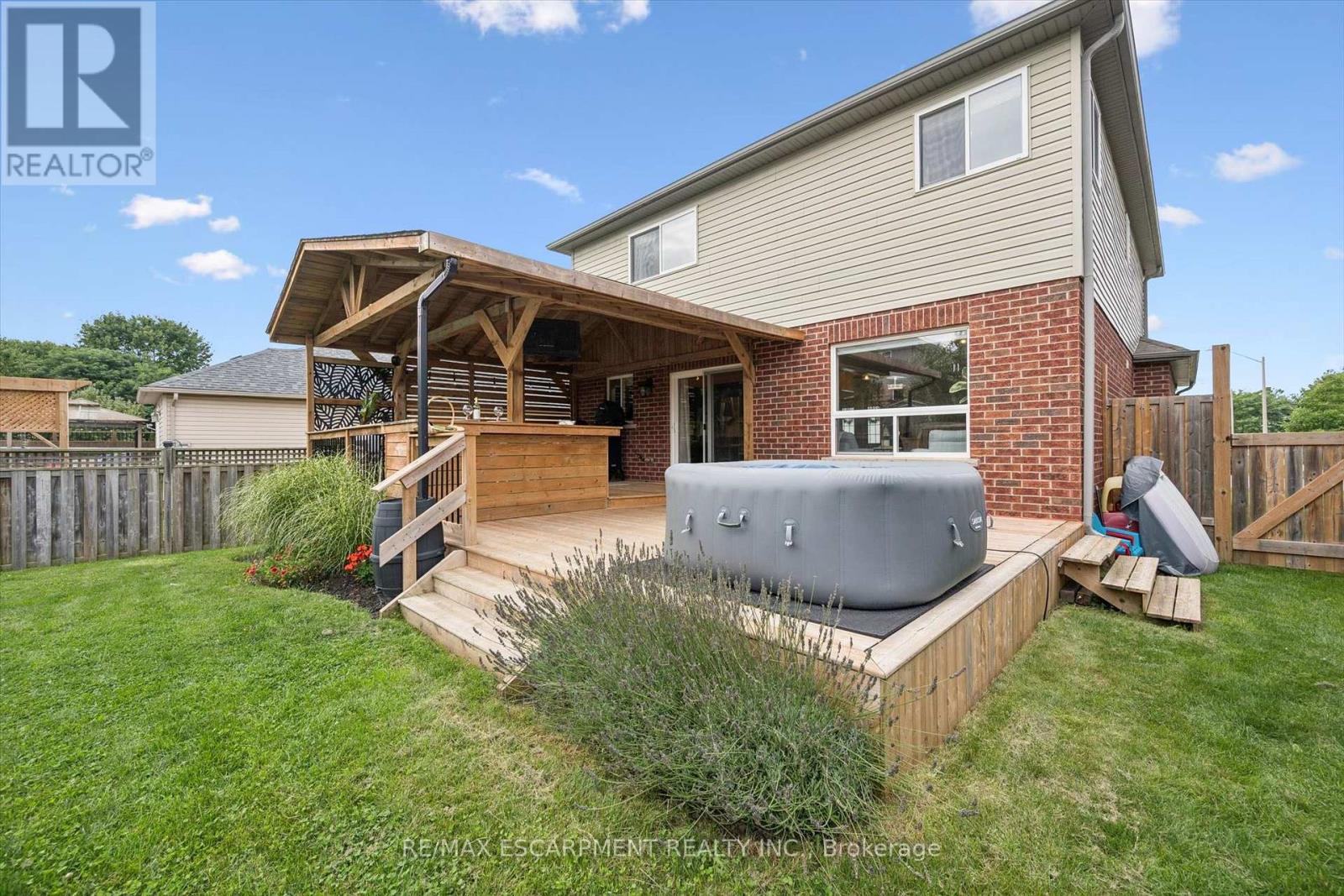 193 Hilltop Drive, North Dumfries, Ontario  N0B 1E0 - Photo 35 - X13722298