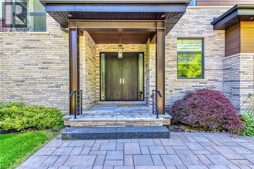 2104 Devon Road, Oakville, Ontario  L6J 2N2 - Photo 3 - 40839973