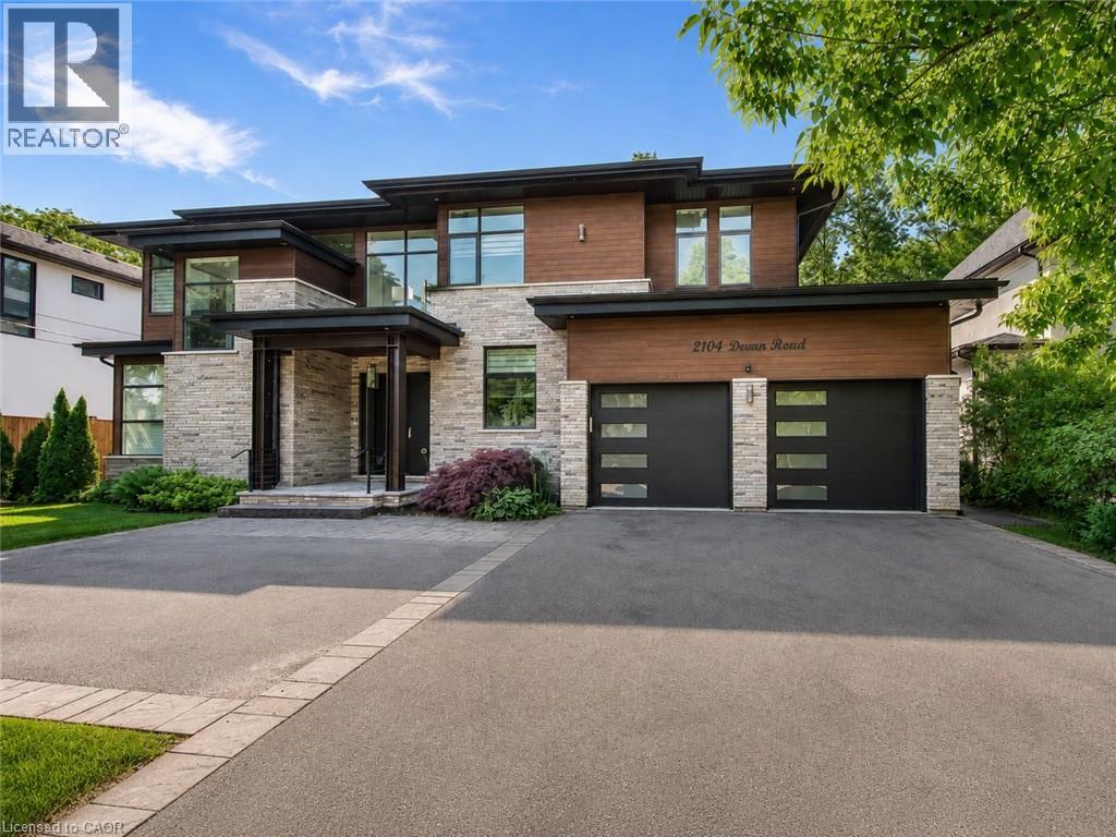 2104 Devon Road, Oakville, Ontario  L6J 2N2 - Photo 2 - 40839973