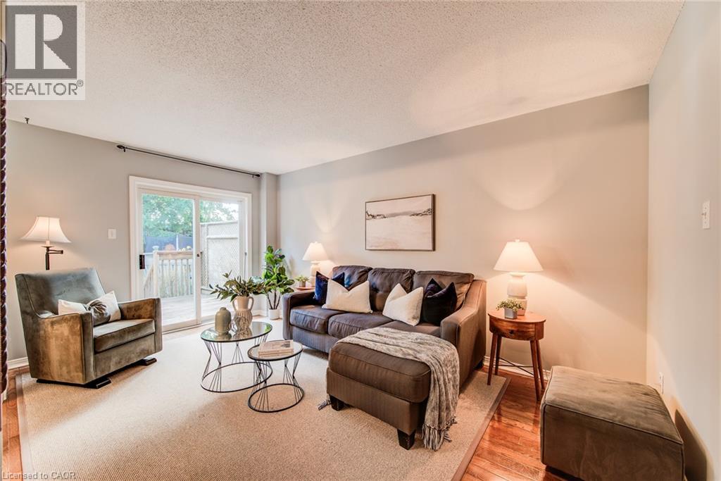 360 Cornridge Place Unit# 2, Waterloo, Ontario  N2T 2N9 - Photo 11 - 40858822