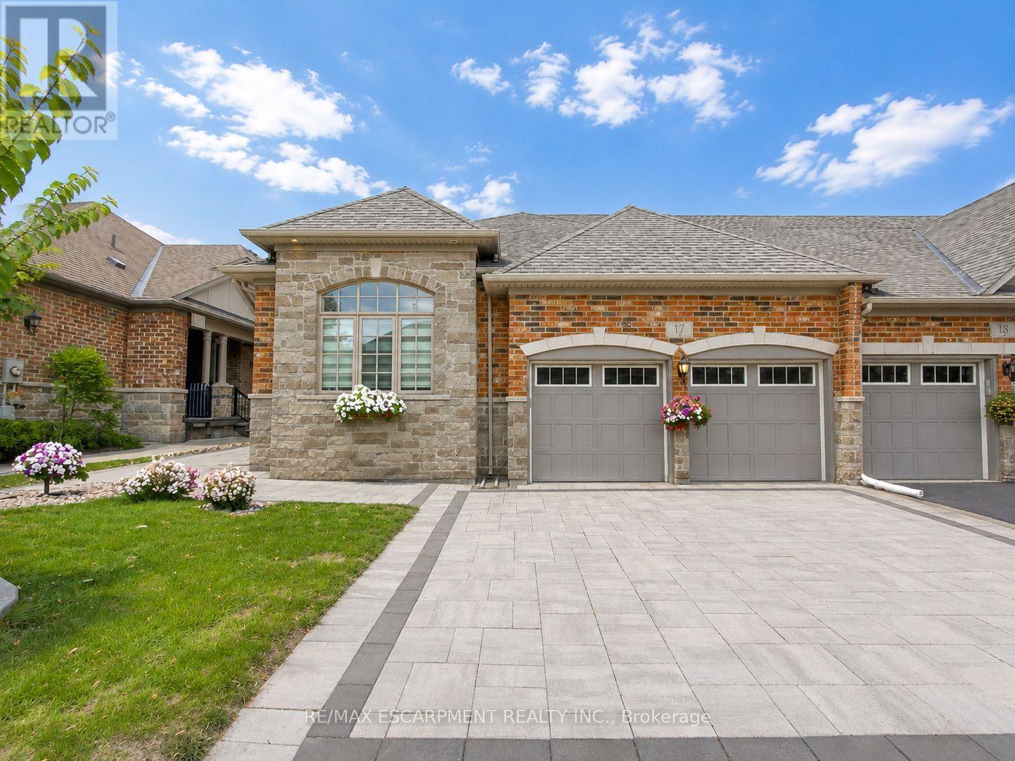 17 - 3353 Liptay Avenue, Oakville, Ontario  L6M 0M6 - Photo 2 - W13672844