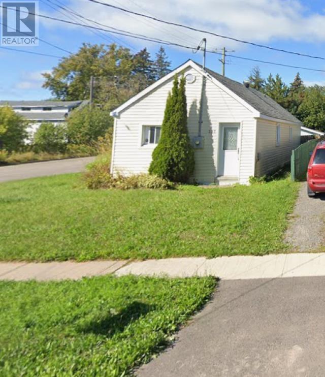 227 Turner AVE