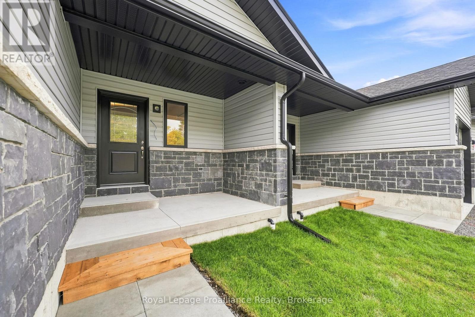206 Homewood Avenue, Trent Hills, Ontario  K0L 1Y0 - Photo 4 - X13673872