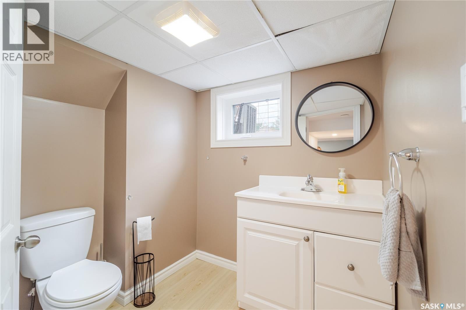 1048 11th Avenue Nw, Moose Jaw, Saskatchewan  S6H 4L5 - Photo 34 - SK046912