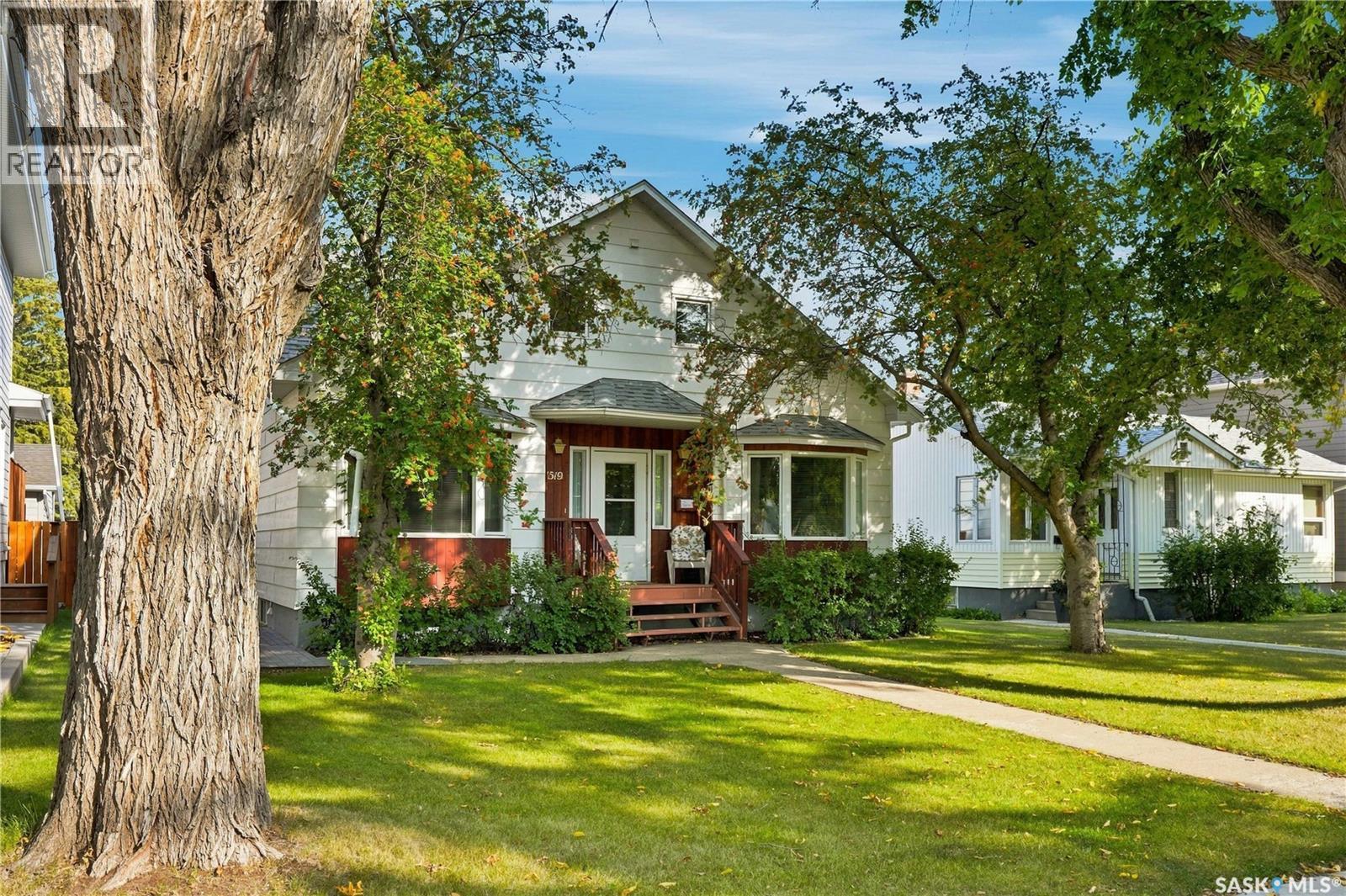 1519 Munroe Avenue S, Saskatoon, Saskatchewan  S7H 2G6 - Photo 1 - SK046903
