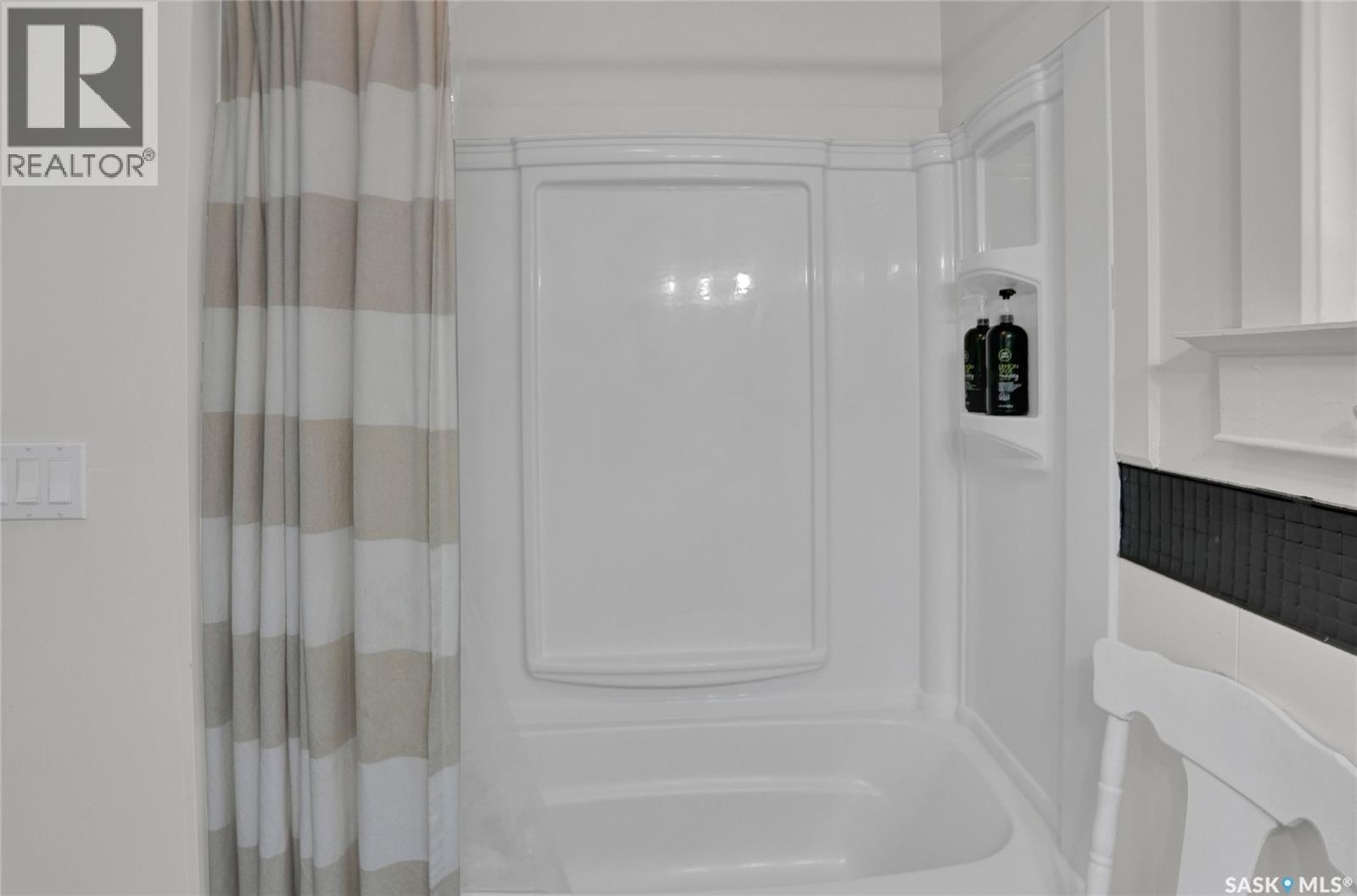 520 3rd Avenue E, Assiniboia, Saskatchewan  S0H 0B0 - Photo 26 - SK046838