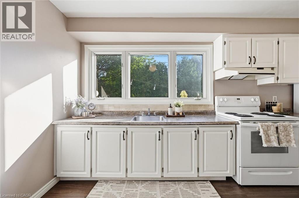 2367 Maryvale Court, Burlington, Ontario  L7P 2P1 - Photo 9 - 40842366
