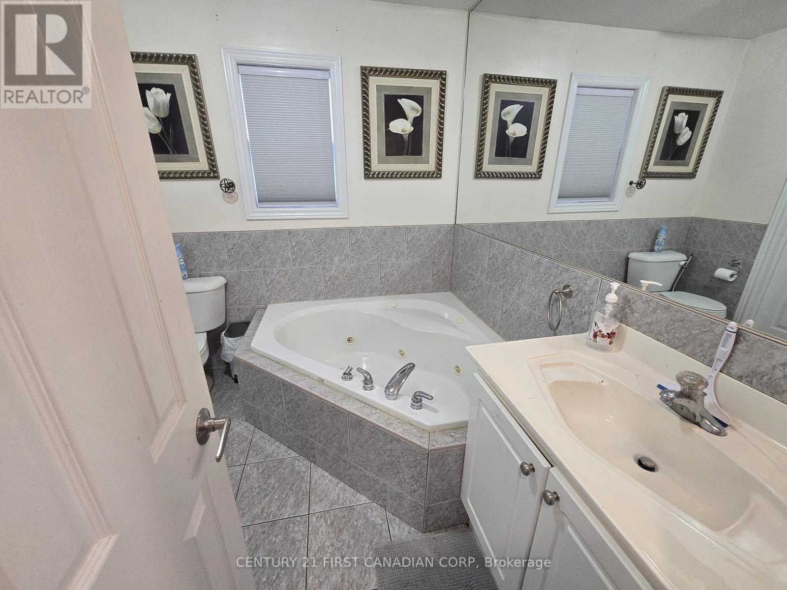 971 Fogerty Street Ne, London North, Ontario  N5X 4M2 - Photo 11 - X13722428