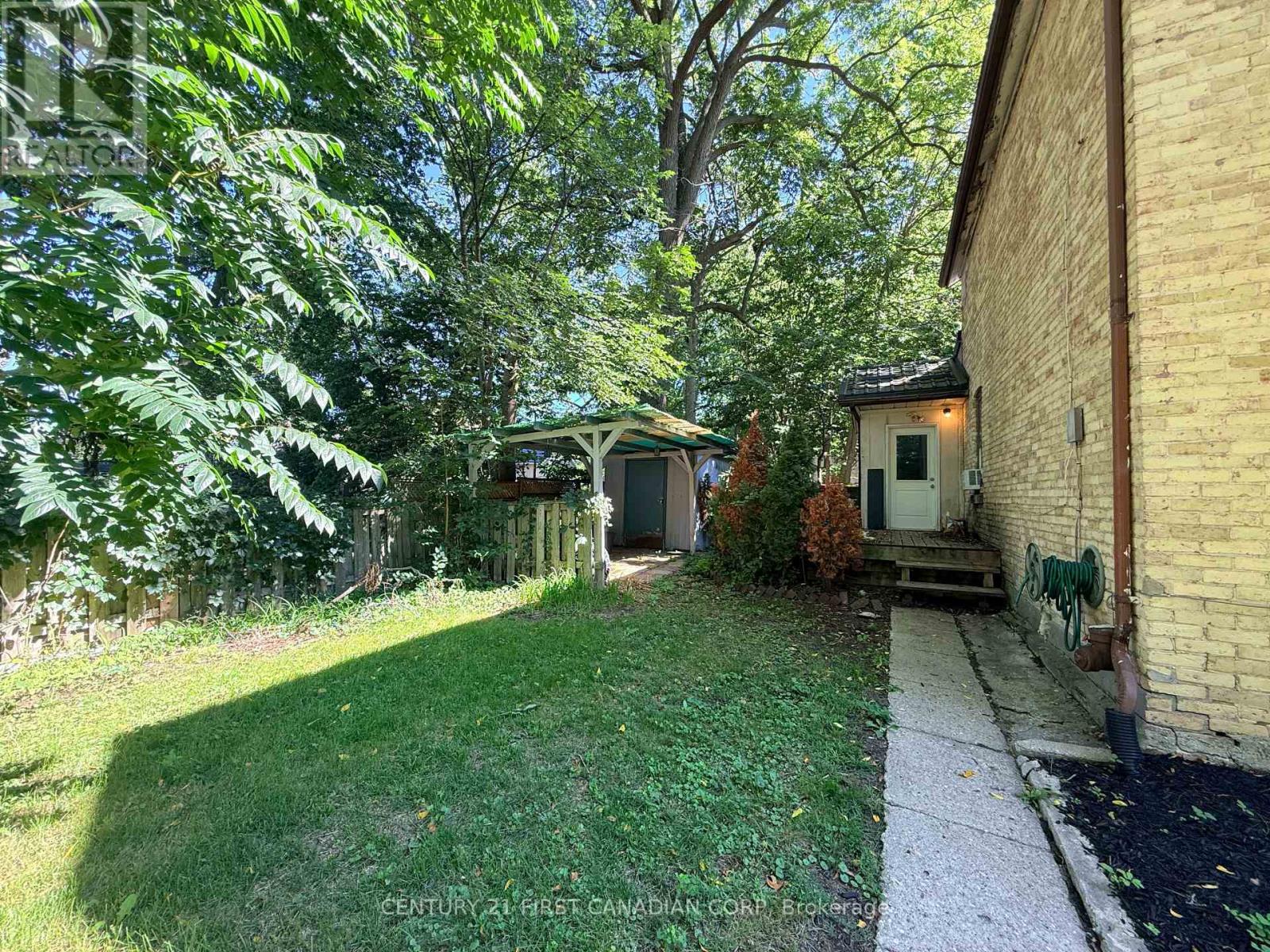 4 - 1 Waverley Place, London East, Ontario N6B 2C3 - Photo 15 - X13720042