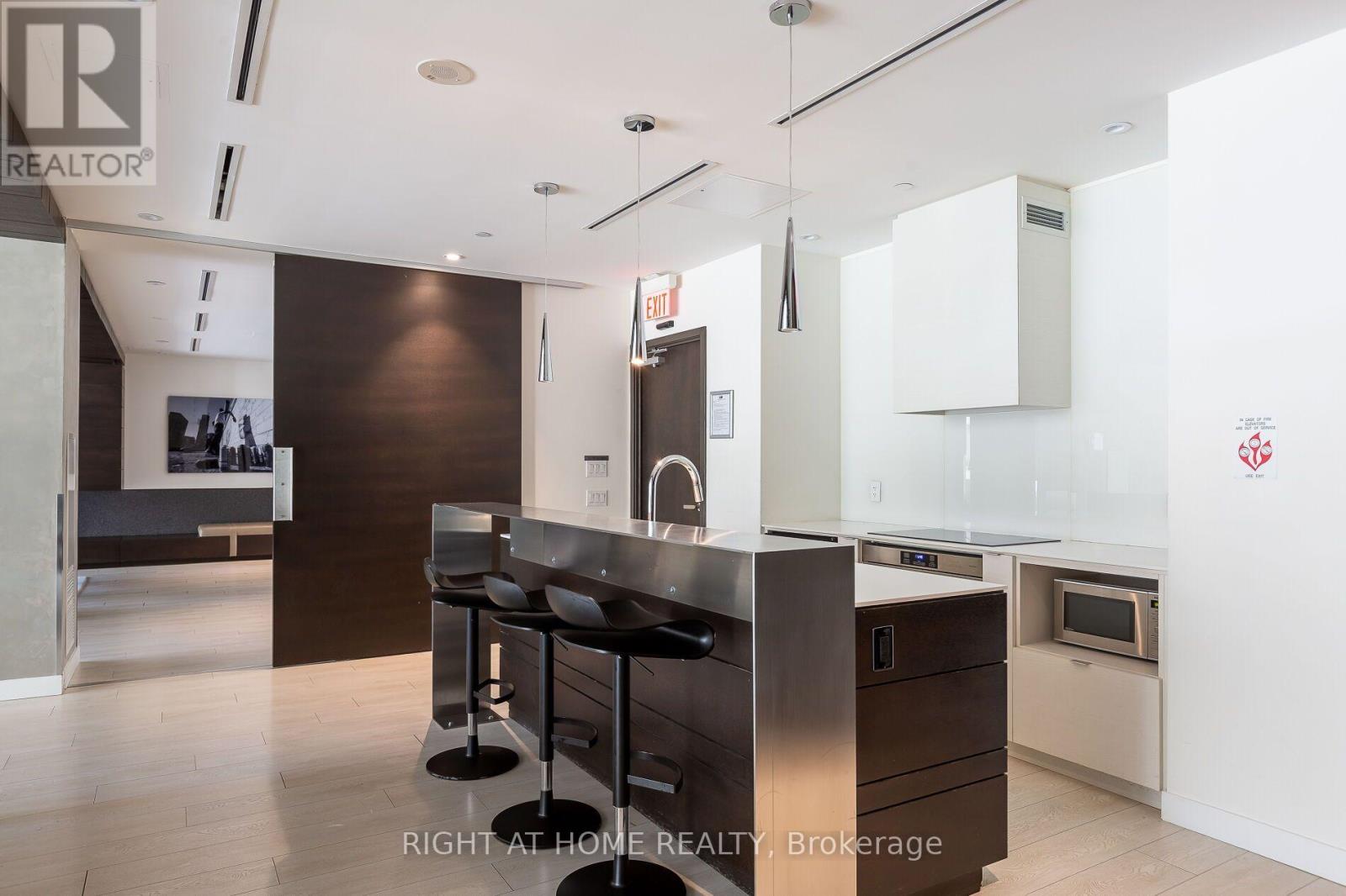 1705 - 55 Regent Park Boulevard, Toronto, Ontario  M5A 0C2 - Photo 18 - C13722412