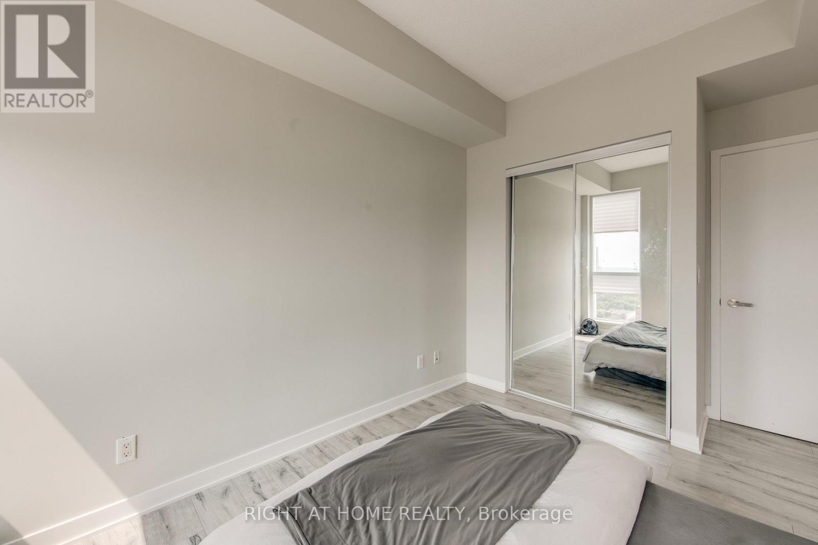 1705 - 55 Regent Park Boulevard, Toronto, Ontario  M5A 0C2 - Photo 3 - C13722412