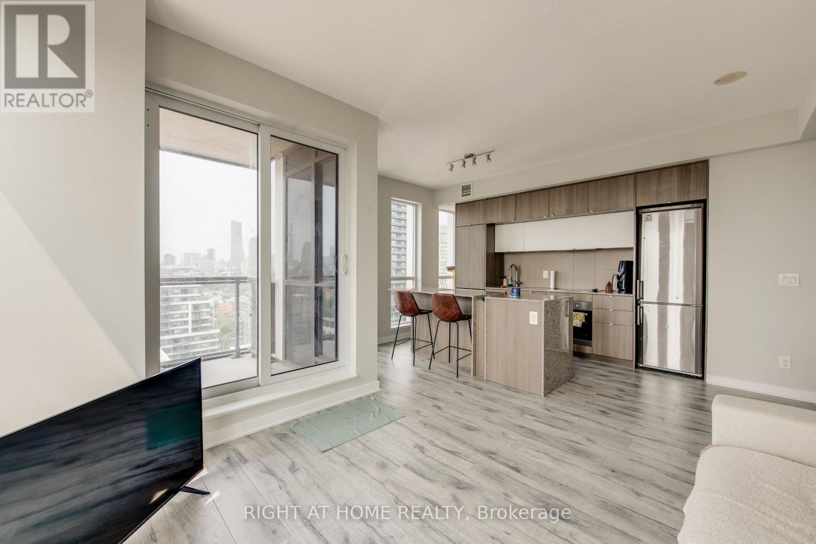 1705 - 55 Regent Park Boulevard, Toronto, Ontario  M5A 0C2 - Photo 7 - C13722412