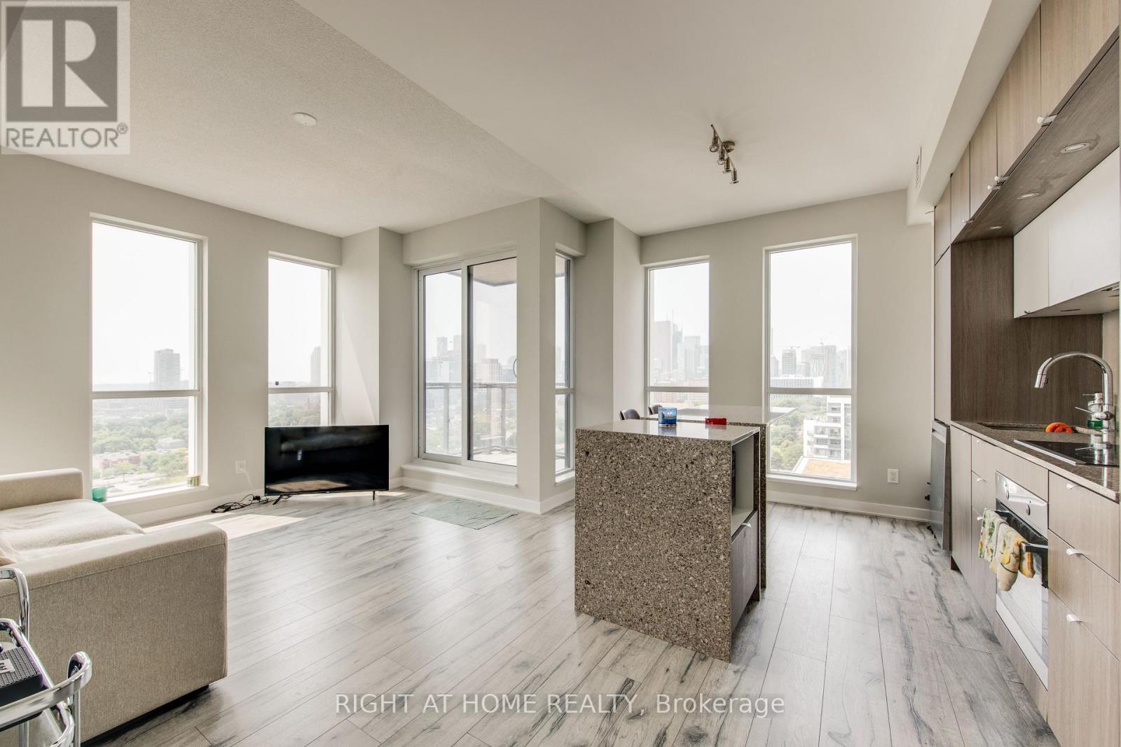 1705 - 55 Regent Park Boulevard, Toronto, Ontario  M5A 0C2 - Photo 9 - C13722412