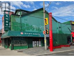 454 DUNDAS STREET W, Toronto, Ontario