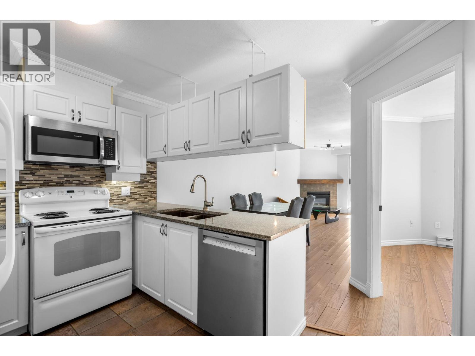 103 1035 Auckland Street, New Westminster, British Columbia  V3M 1K9 - Photo 5 - R3159380