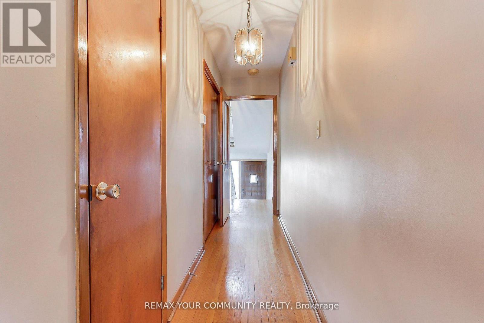 41a North Edgely Avenue, Toronto, Ontario  M1K 1T5 - Photo 12 - E13722378