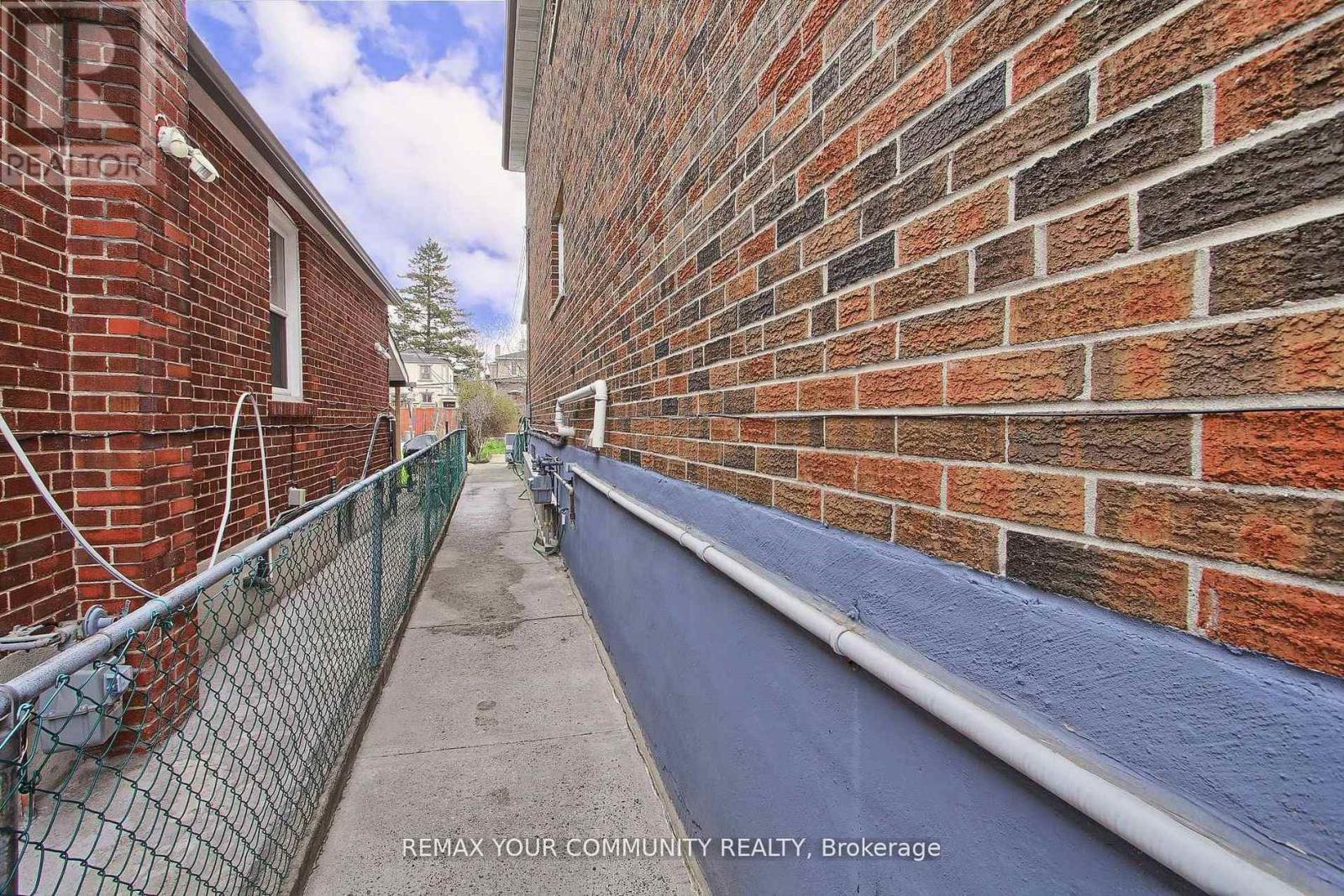 41a North Edgely Avenue, Toronto, Ontario  M1K 1T5 - Photo 37 - E13722378