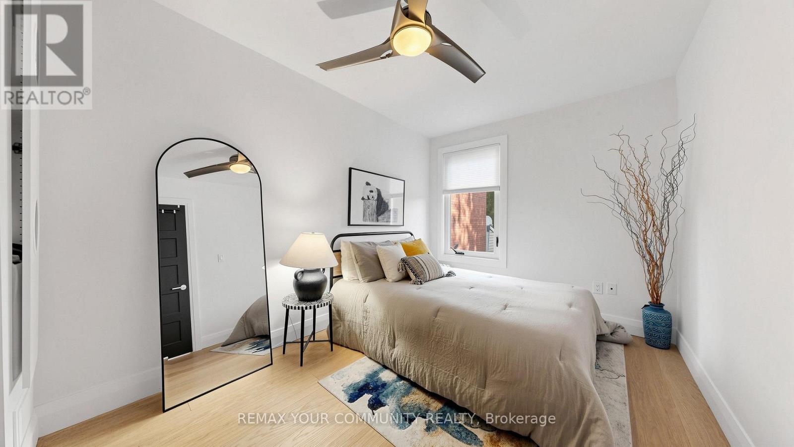 149 Jones Avenue N, Toronto, Ontario  M4M 3A2 - Photo 16 - E13722432
