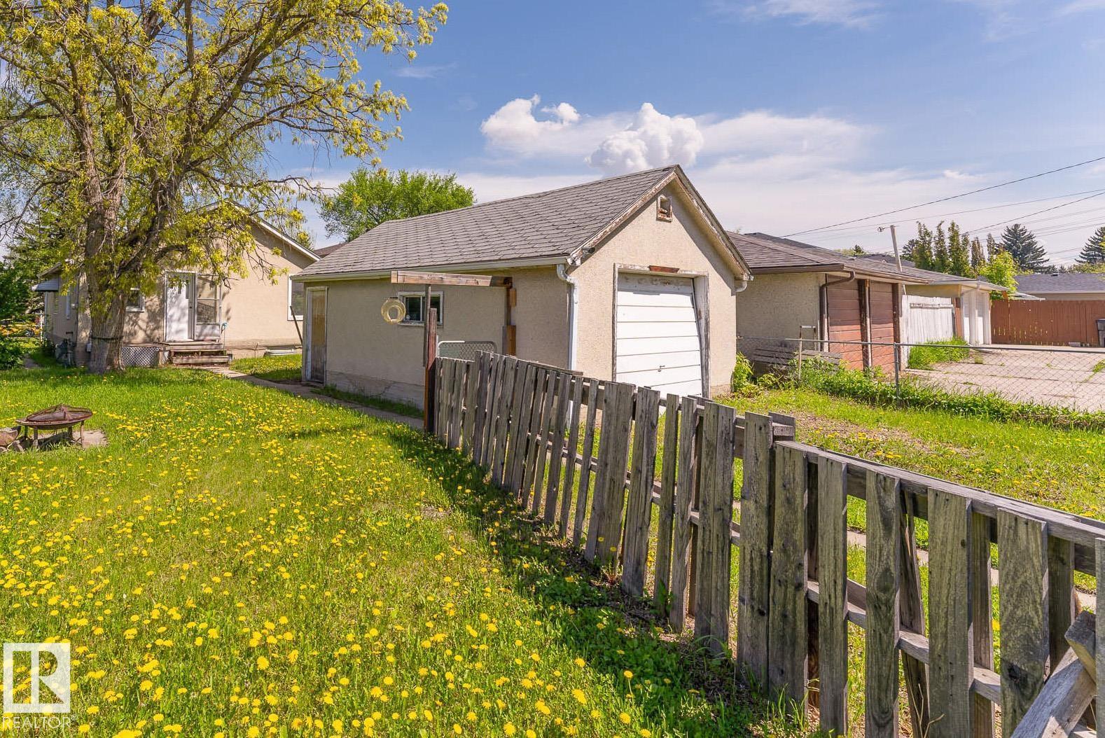 7931 83 Av NW, Edmonton, Alberta  T6C 0M1 - Photo 4 - E4505983