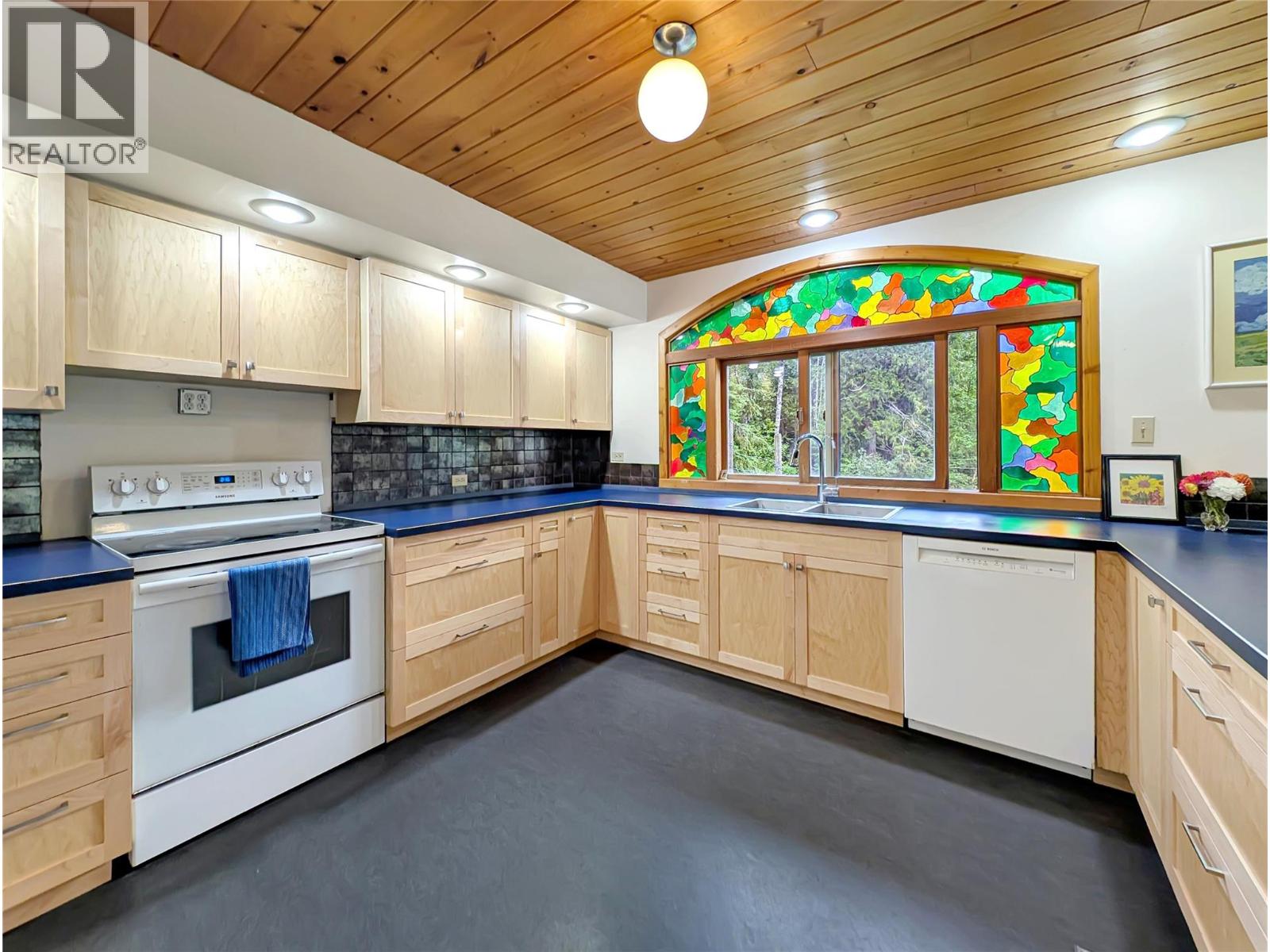 6518 Slocan River Road, Winlaw, British Columbia V0G 2J0 - Photo 24 - 10398770