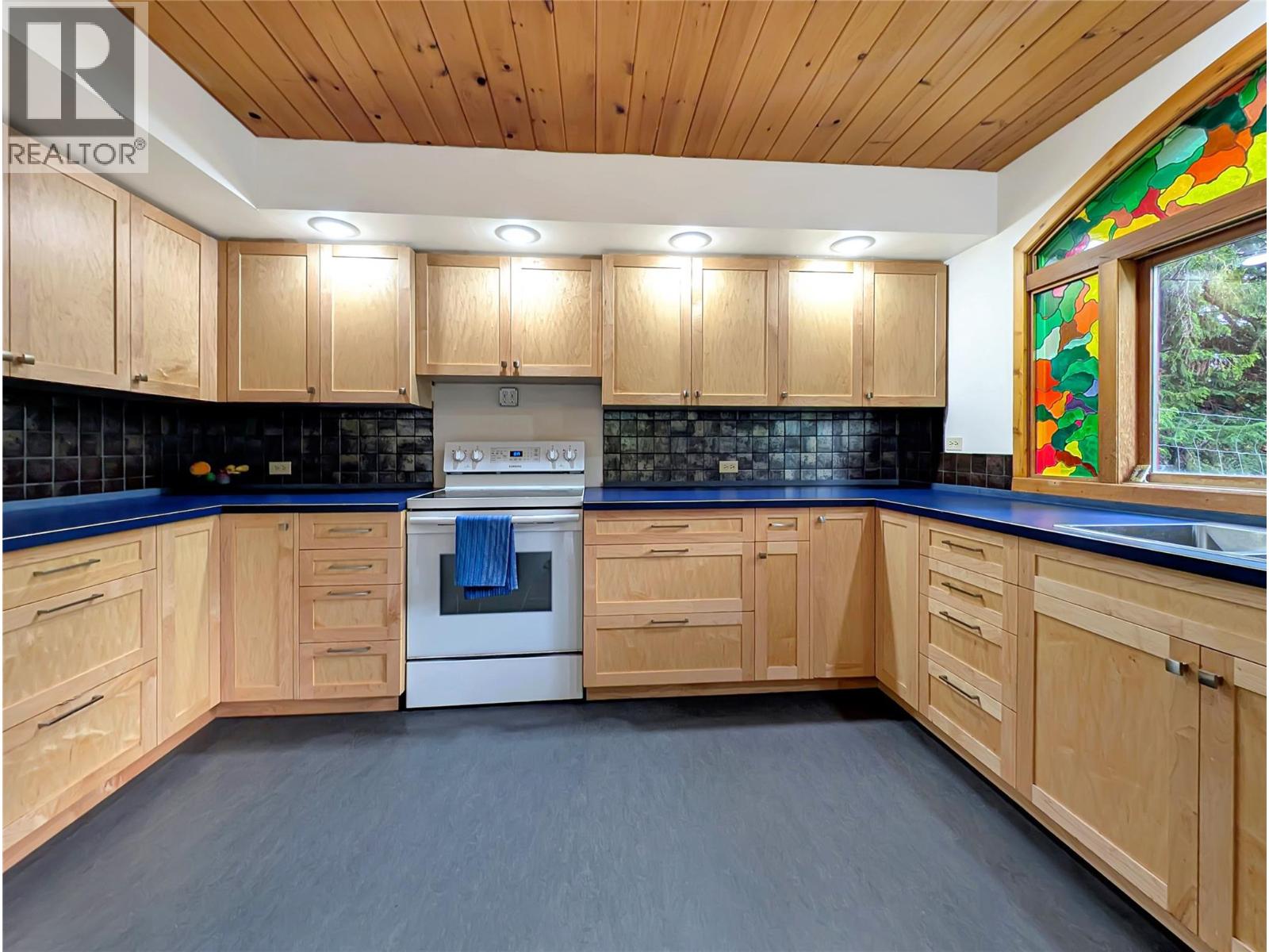 6518 Slocan River Road, Winlaw, British Columbia V0G 2J0 - Photo 25 - 10398770