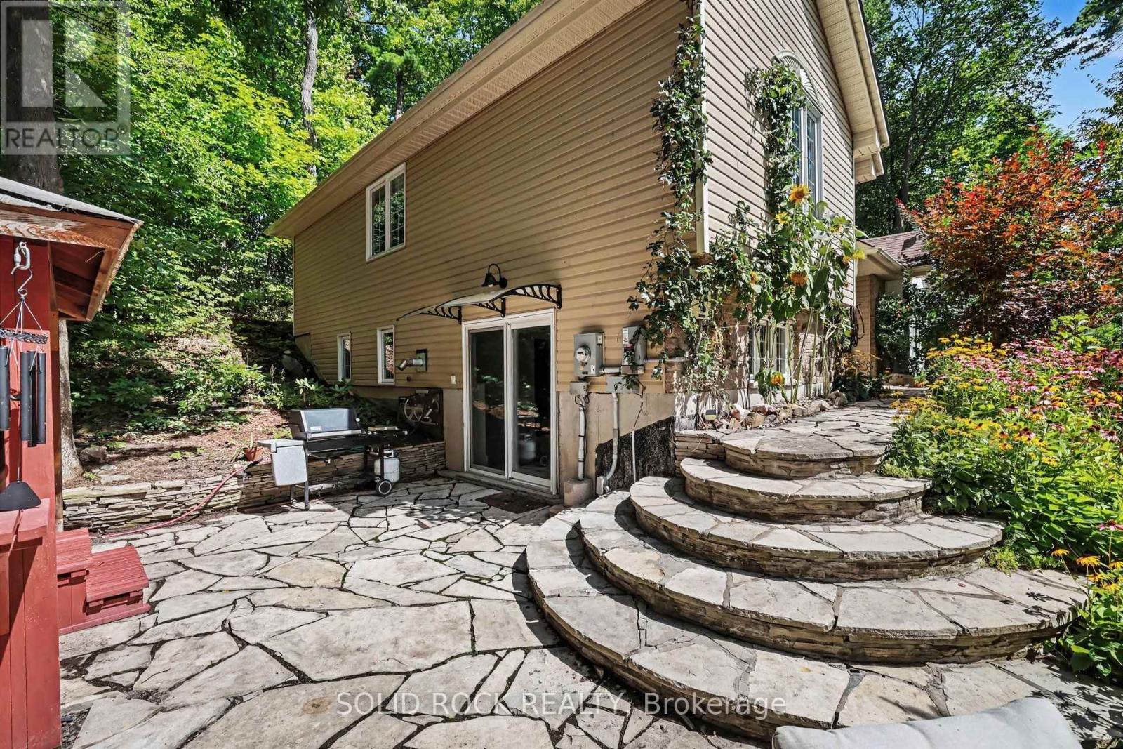 712 Flat Rapids Road, Mcnab/braeside, Ontario  K7S 3G8 - Photo 2 - X13722388