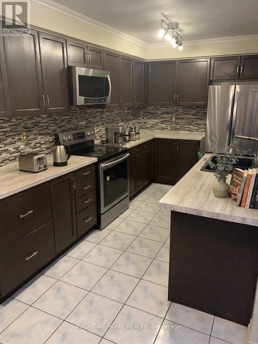 34 - 2665 Thomas Street, Mississauga, Ontario L5M 6G4 - Photo 7 - W13722376