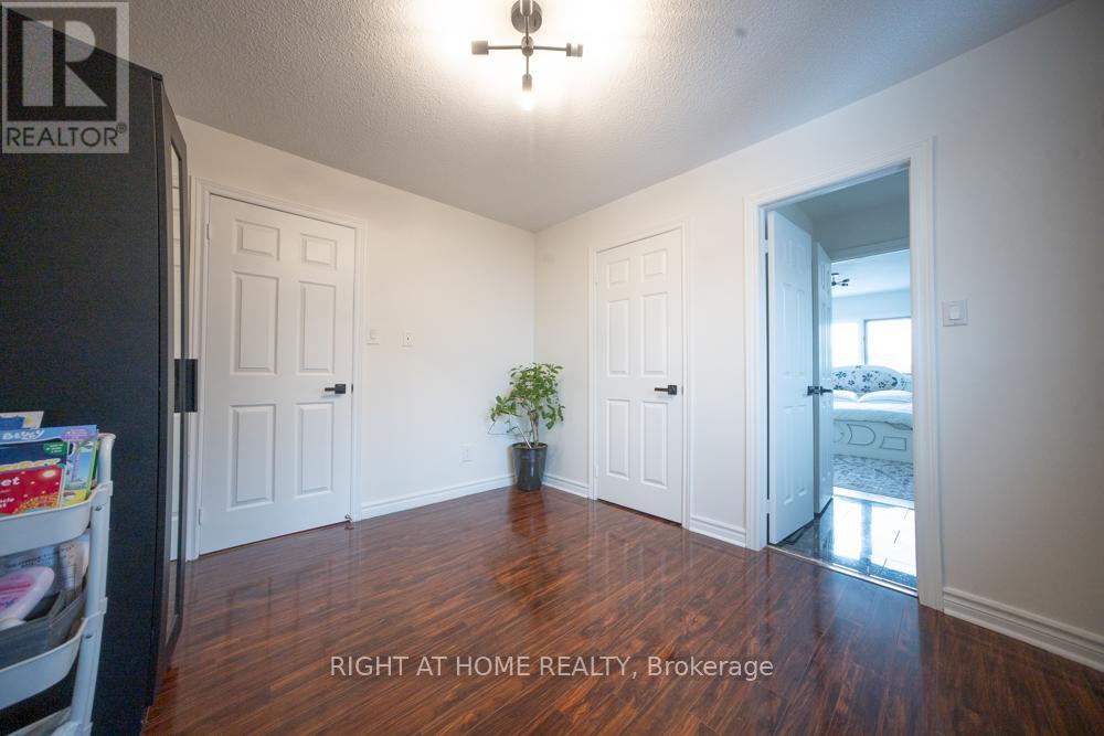 2088 Perran Drive, Mississauga, Ontario  L5K 2R4 - Photo 38 - W13722404