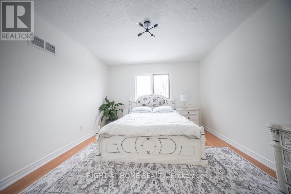 2088 Perran Drive, Mississauga, Ontario  L5K 2R4 - Photo 44 - W13722404