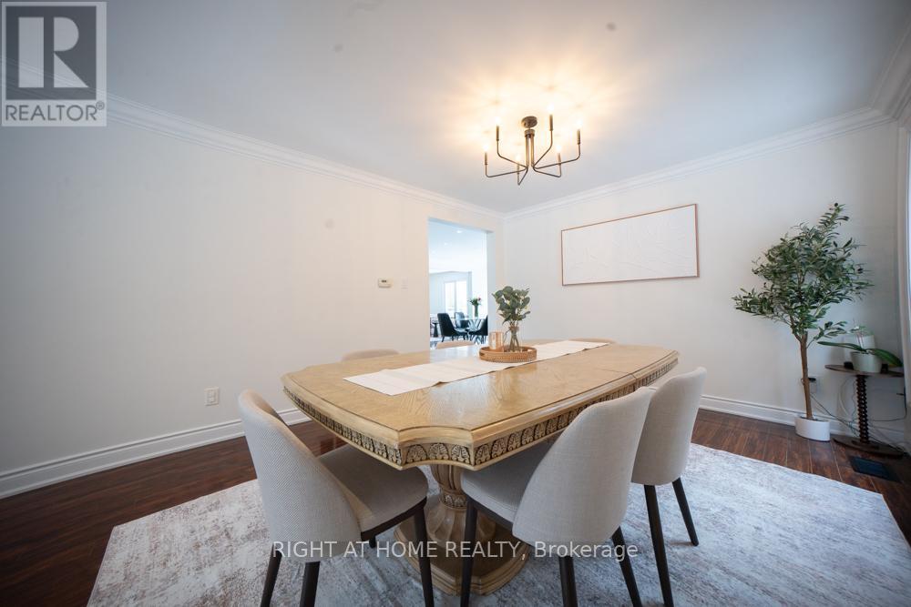 2088 Perran Drive, Mississauga, Ontario  L5K 2R4 - Photo 9 - W13722404