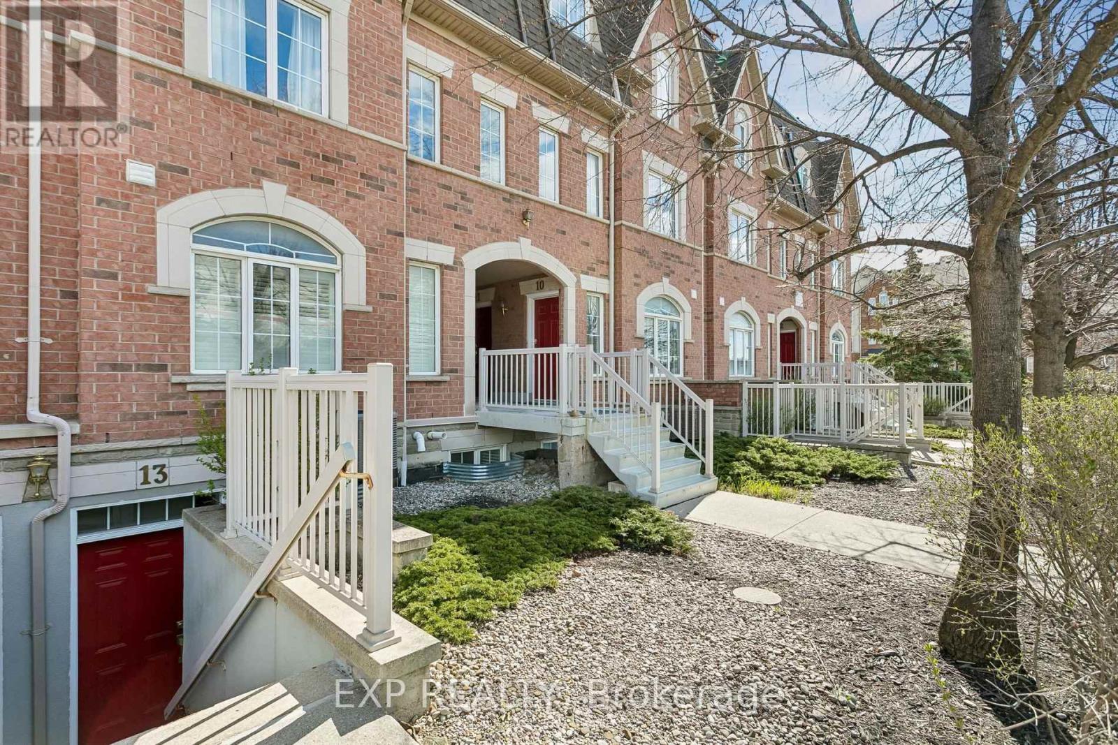 13 - 3055 Elmcreek Road, Mississauga, Ontario  L5B 4J9 - Photo 3 - W13722436