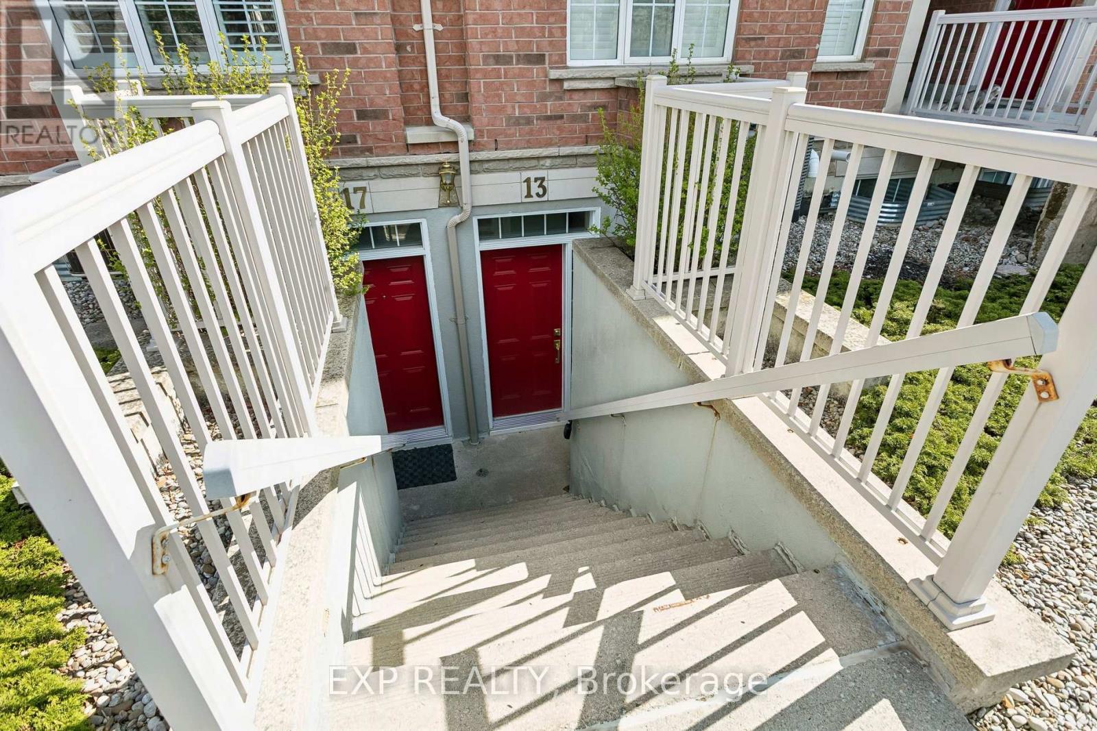 13 - 3055 Elmcreek Road, Mississauga, Ontario  L5B 4J9 - Photo 5 - W13722436