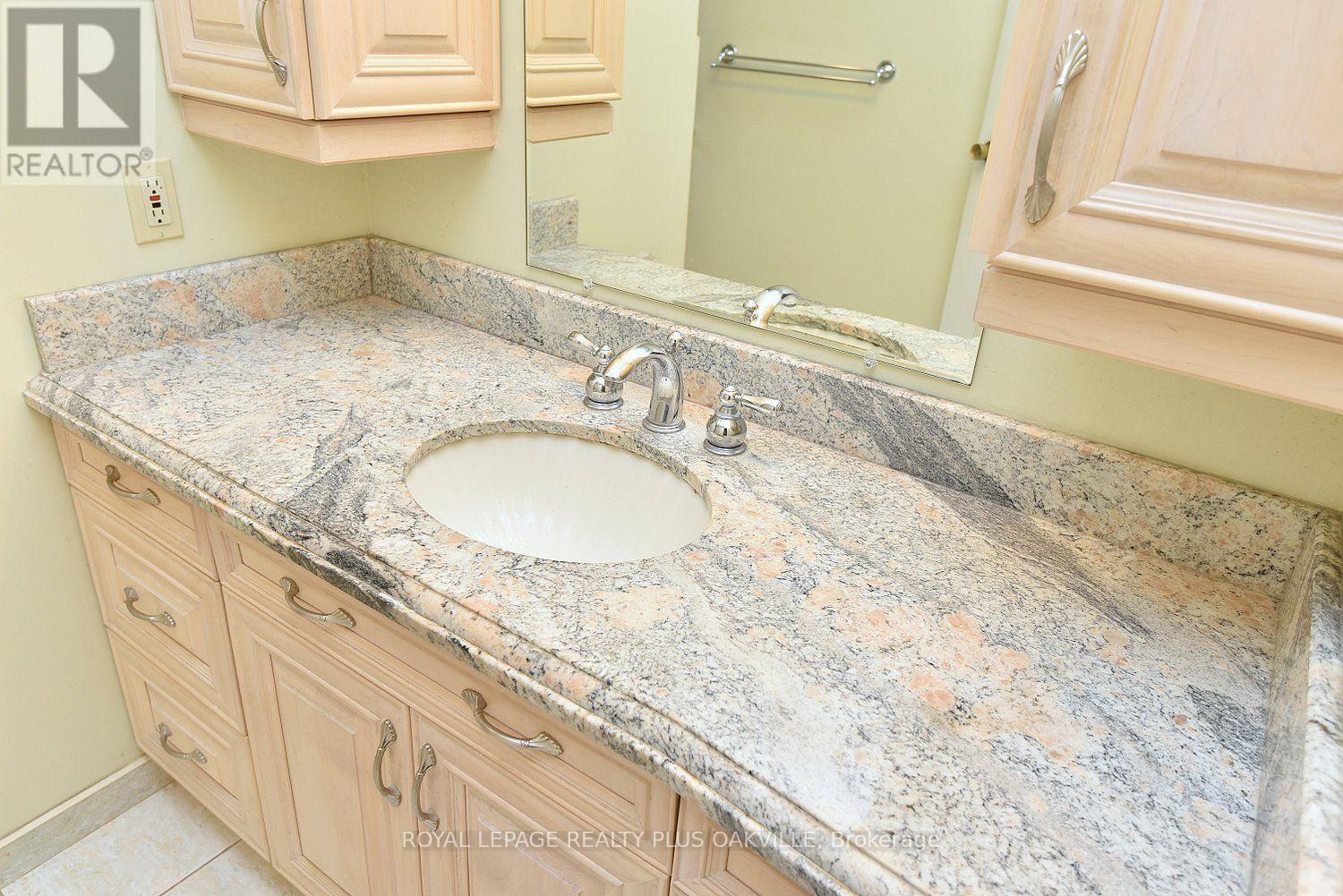 298 Pottruff Road N, Hamilton, Ontario  L8H 2M4 - Photo 21 - X13722450