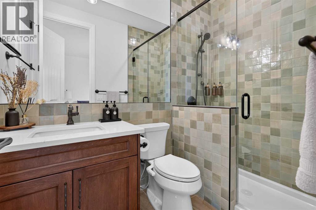 8 Spring Valley Lane SW, Calgary, Alberta  T3H 4V2 - Photo 30 - A2337800