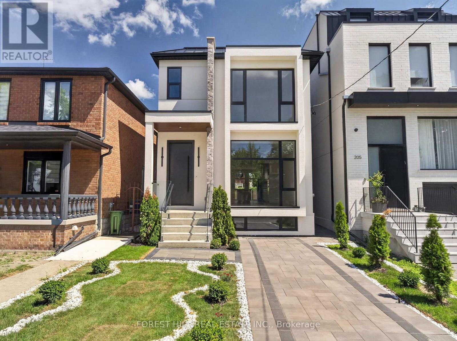 207 Robina Avenue, Toronto, Ontario  M6C 3Y9 - Photo 47 - C13715466