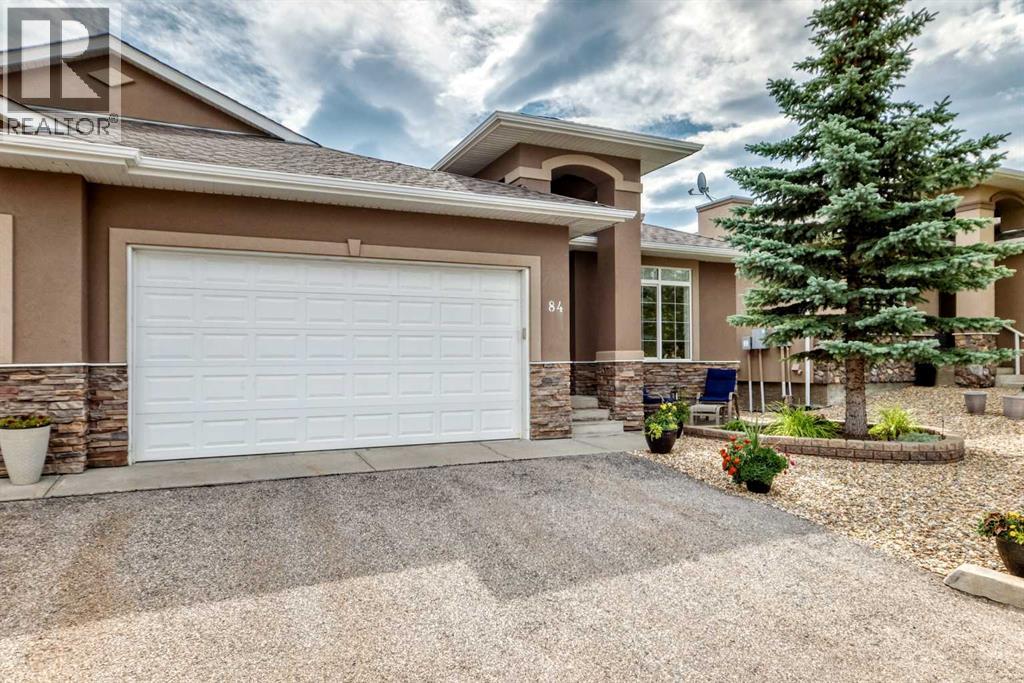 84 River Heights View, Cochrane, Alberta  T4C 0E6 - Photo 2 - A2340902