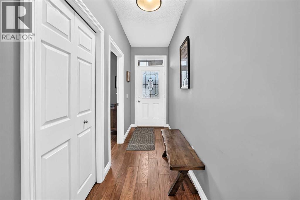 84 River Heights View, Cochrane, Alberta  T4C 0E6 - Photo 3 - A2340902