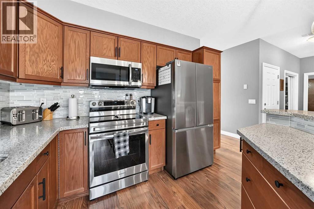 84 River Heights View, Cochrane, Alberta  T4C 0E6 - Photo 6 - A2340902