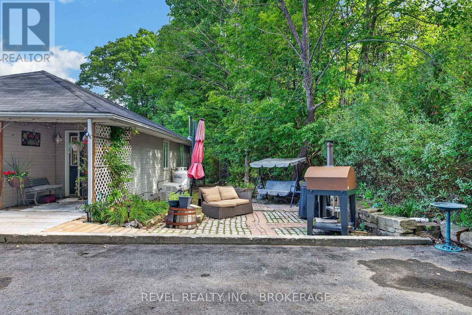 5383 Rideau Road — photo 3